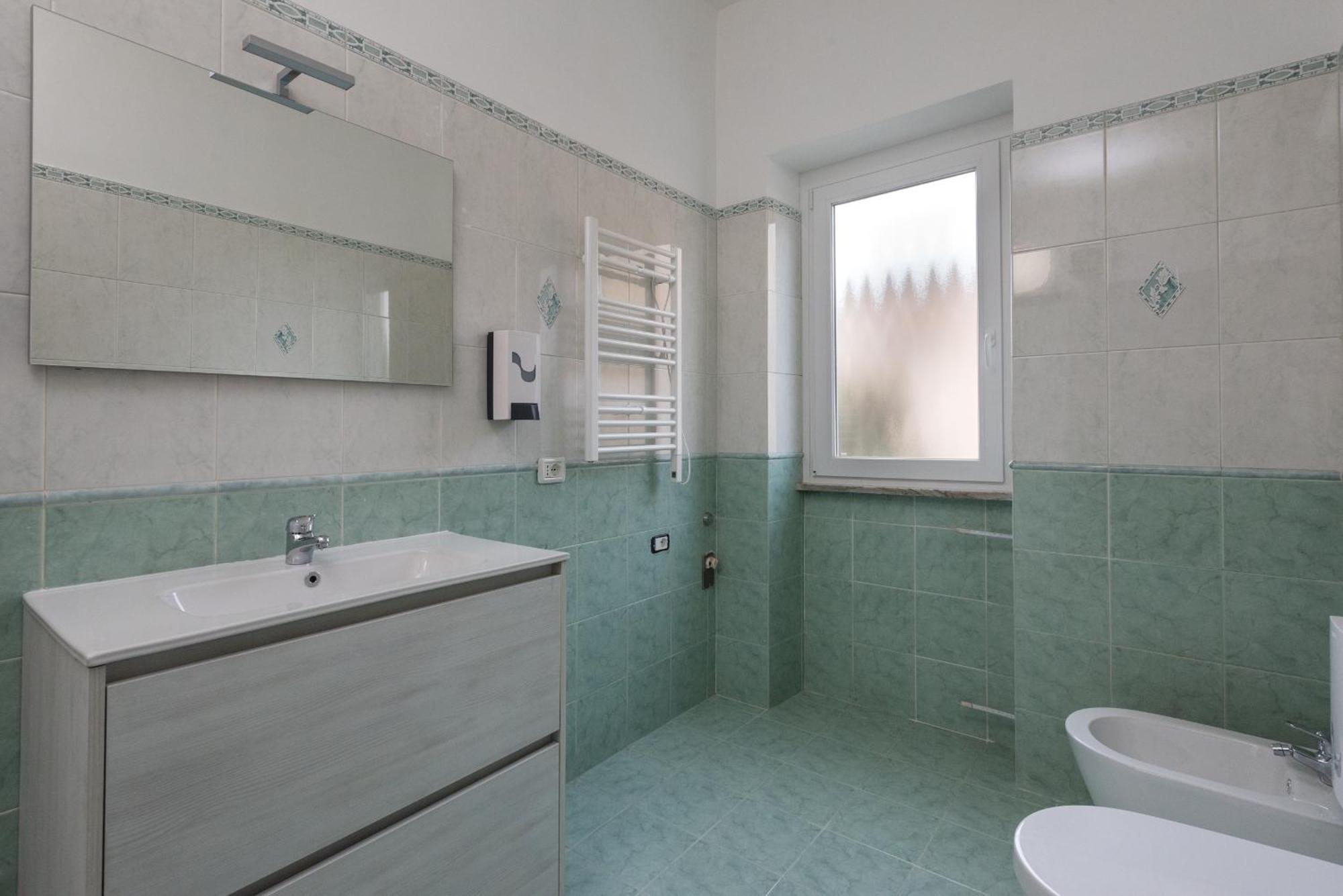 Travelershome Ciampino Airport Guesthouse 600M To Airport ภายนอก รูปภาพ